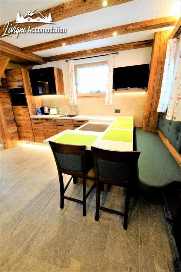 Mountain Chalet Scoiattolo By Livigno Accomodation エクステリア 写真