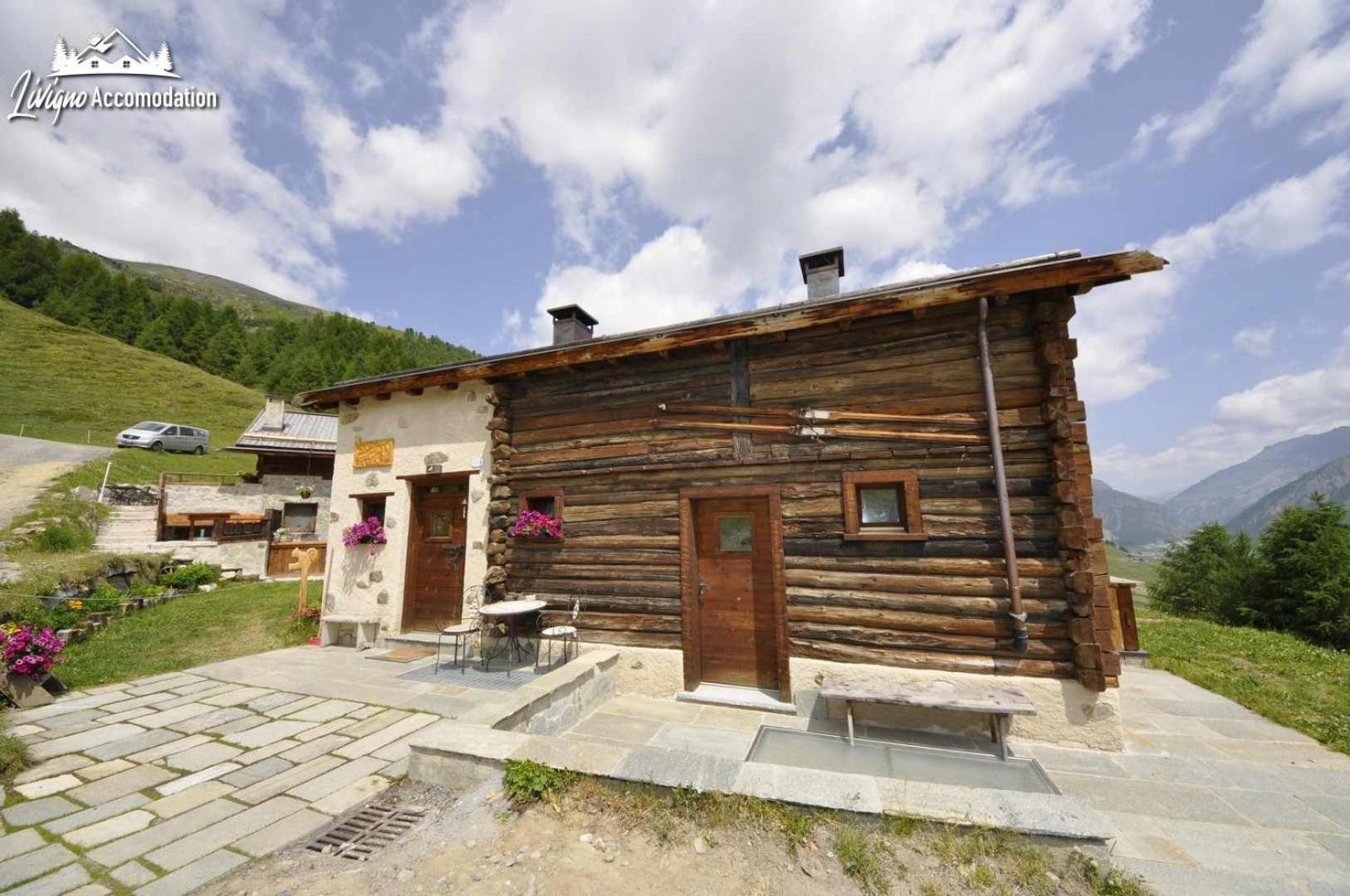 Mountain Chalet Scoiattolo By Livigno Accomodation エクステリア 写真